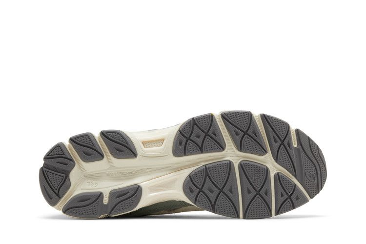 Gel-NYC Ivy Smoke Grey - 1203A383-302
