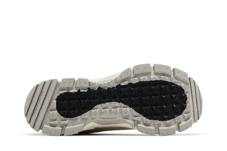 Zoom Vomero Roam Summit White Light Bone Light Iron Ore - HV5951-100