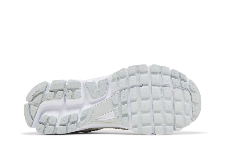 Zoom Vomero 5 Chrome Toe - HF7723-100