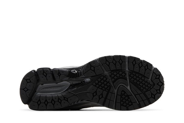 2002R Castlerock Shadow Grey Black - M2002RCL