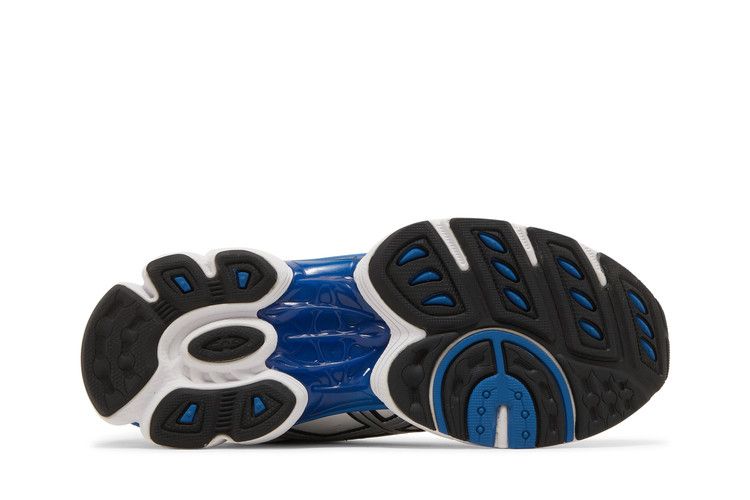 Gel-Nimbus 9 White Lake Drive - 1201A424-101