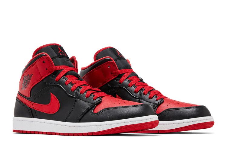 Air Jordan 1 Mid Alternate Bred (2022)