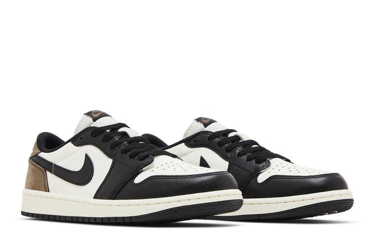 Air Jordan 1 Retro Low OG Mocha