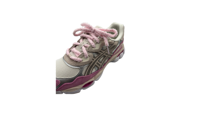 Paire de lacets fluffy rose fin - LFR