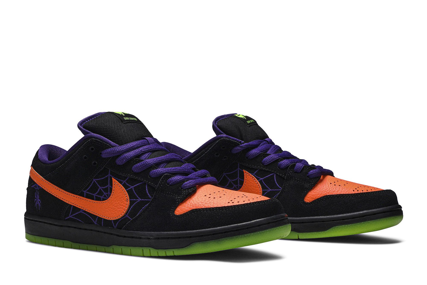 Nike SB Dunk Low "Night of Mischief"