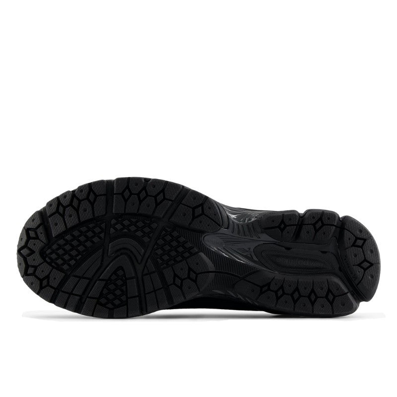 1906L Black Suede