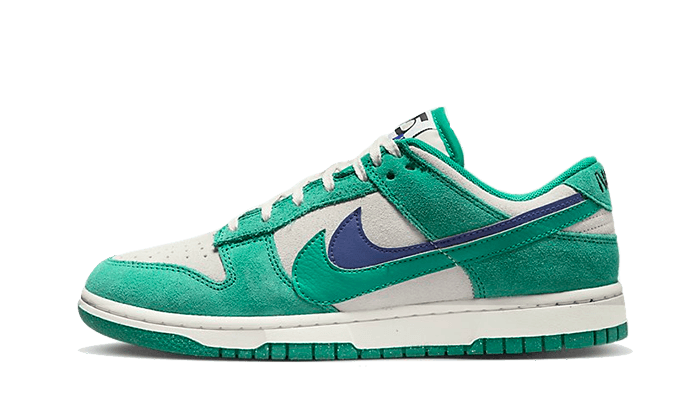 dunk-low-se-85-neptune-green-basketsold