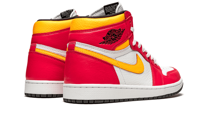 air-jordan-1-retro-high-og-light-fusion-red-basketsold