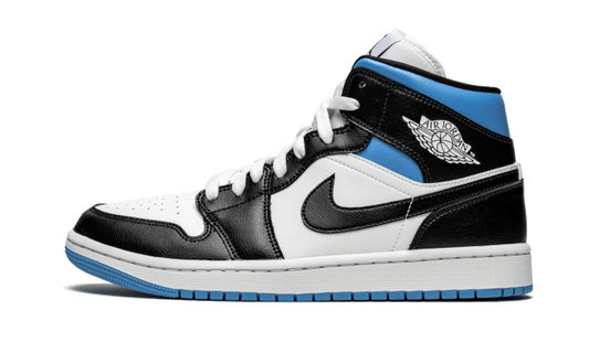 air-jordan-1-mid-university-black-white-basketsold