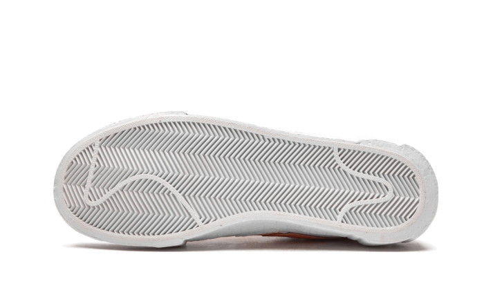 blazer-low-sacai-white-magma-orange-basketsold