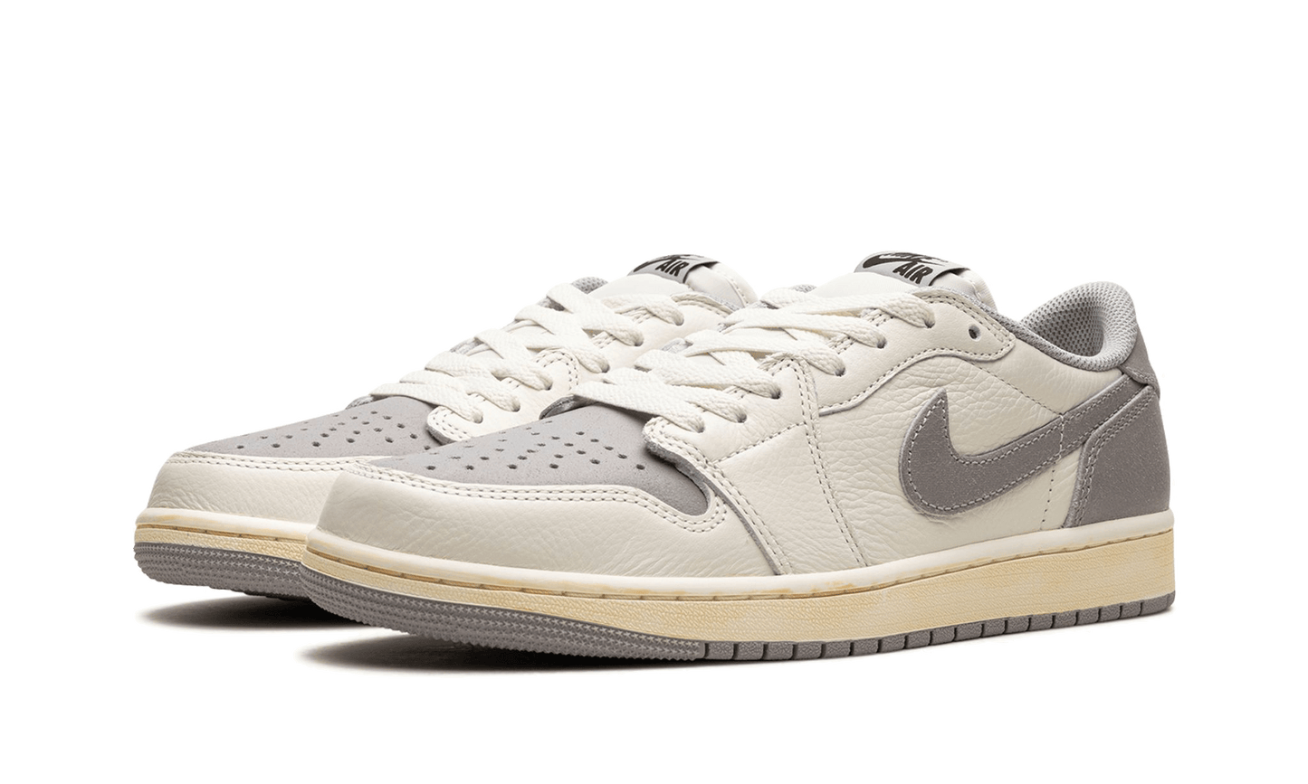 air-jordan-1-retro-low-og-ex-sail-basketsold