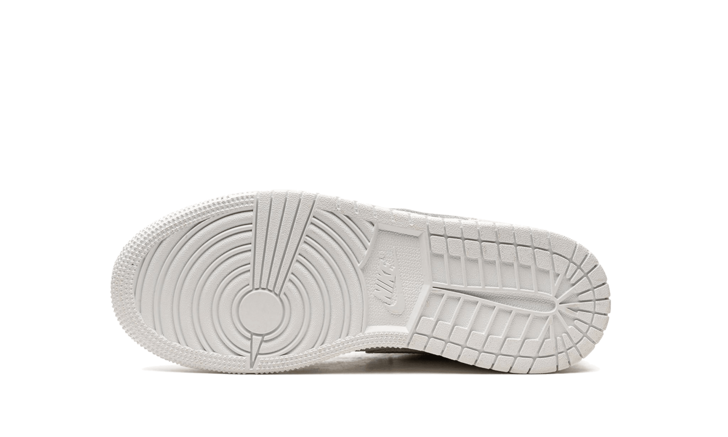 air-jordan-1-mid-se-craft-inside-out-white-grey-basketsold