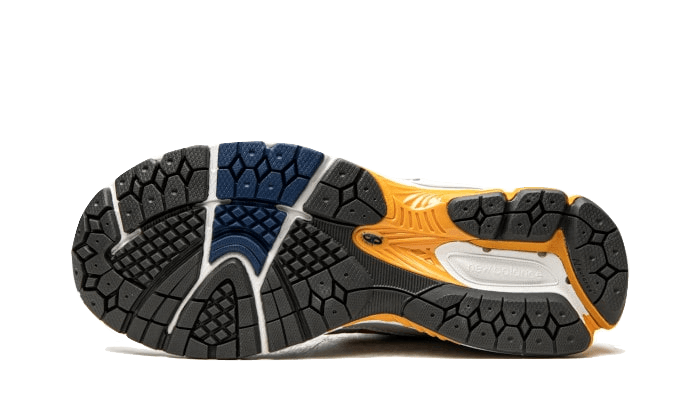 2002r-bryant-giles-basketsold