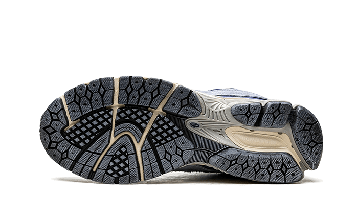 2002r-protection-pack-light-arctic-grey-purple-basketsold