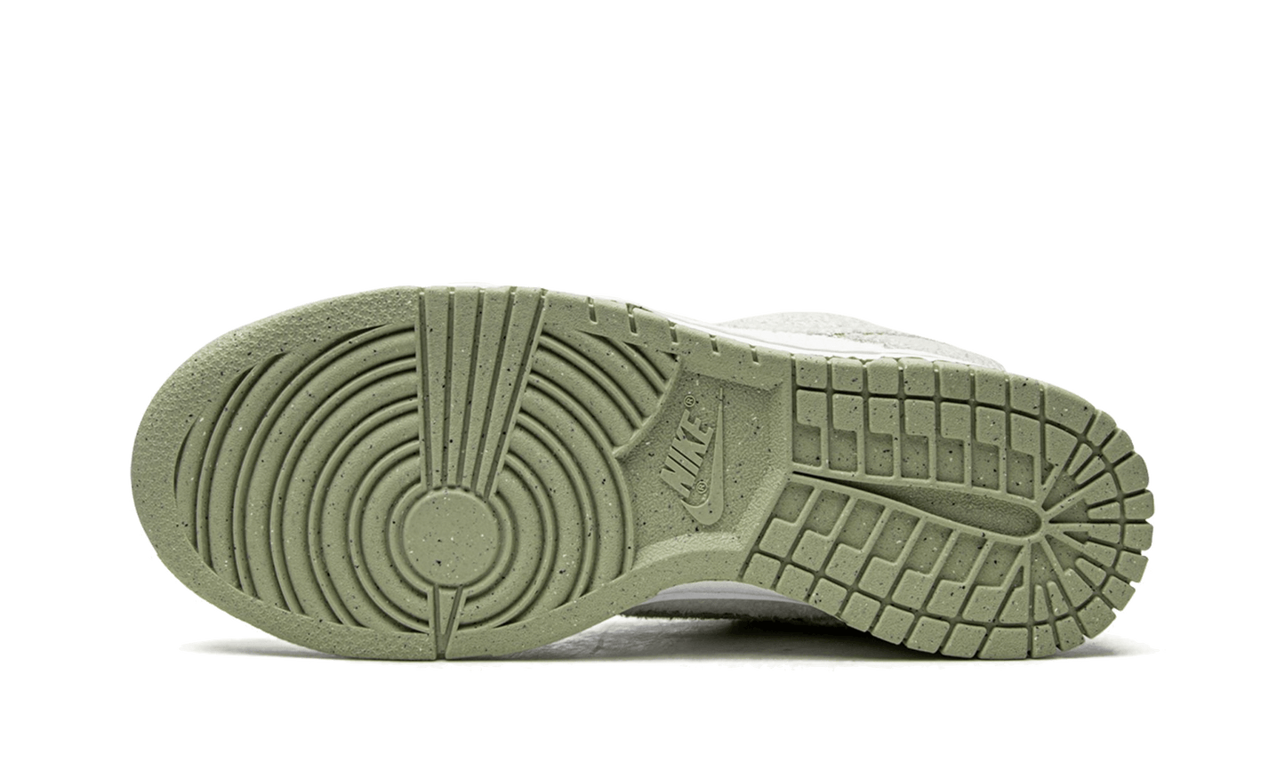 dunk-low-se-fleece-green-basketsold