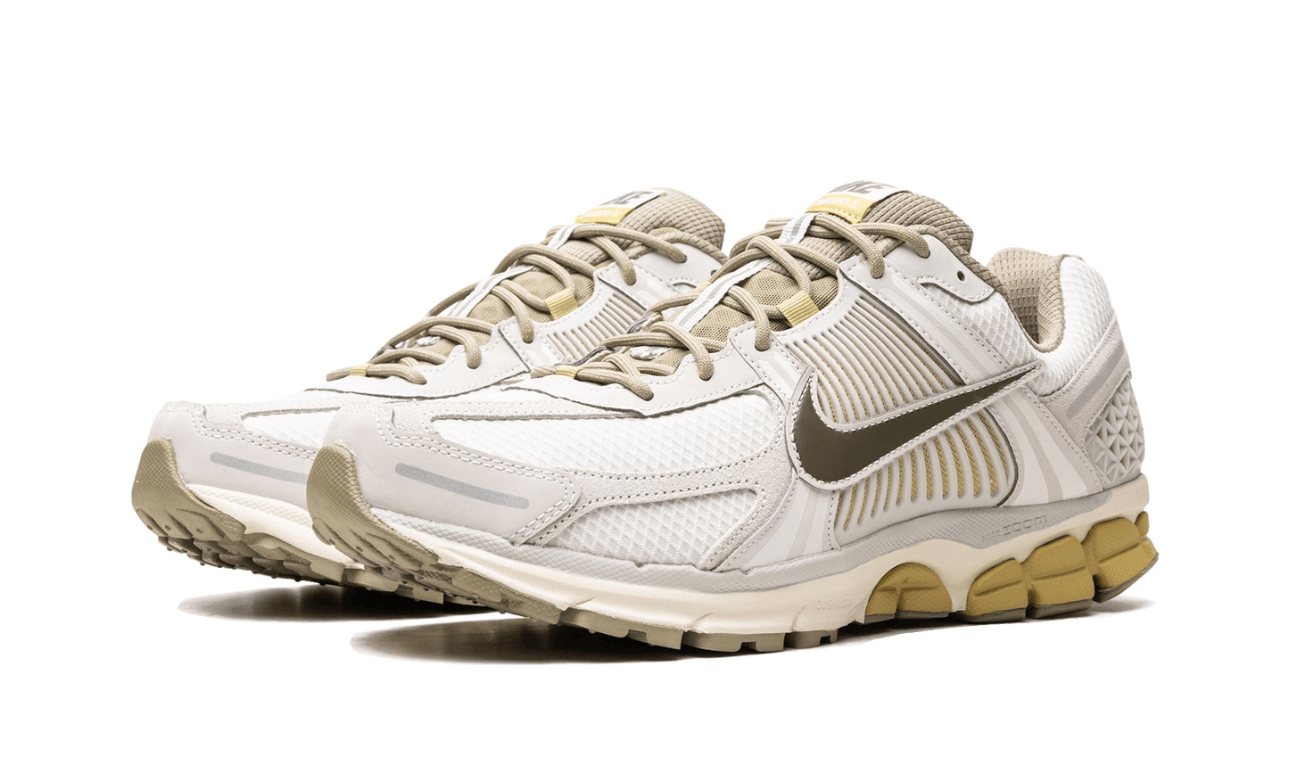 zoom-vomero-5-light-bone-medium-olive-basketsold