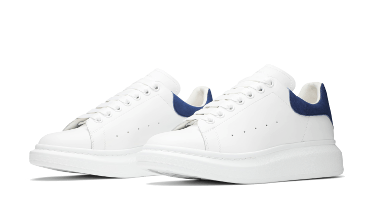 oversized-worker-blue-basketsold