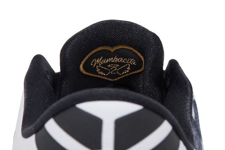 Kobe 8 Protro Mambacita - FV6325-100