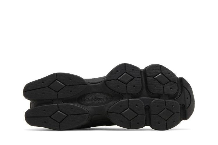 9060 Triple Black Patent - U9060ZBO