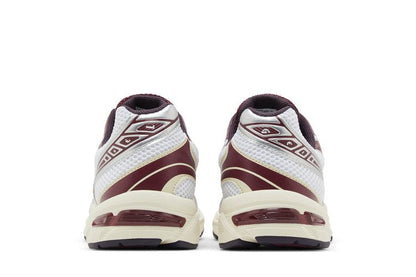 Gel-1130 White Maroon Banner - 1203A685-100