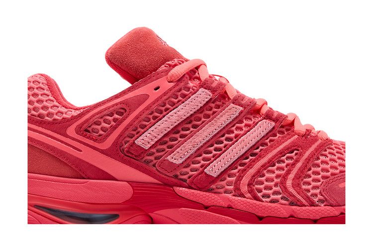Adistar Control 5 Unheardof Pork Chop Piggy Runner 2.0 Steve-O - KJ8363