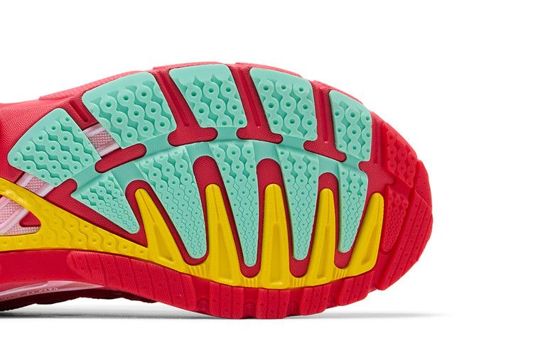 Adistar Control 5 Unheardof Pork Chop Piggy Runner 2.0 Steve-O - KJ8363