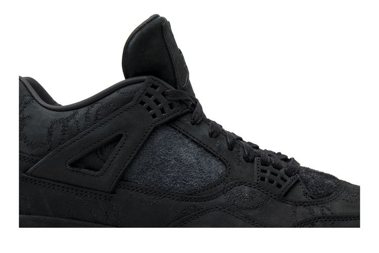 Air Jordan 4 Retro Kaws Black - 930155-001