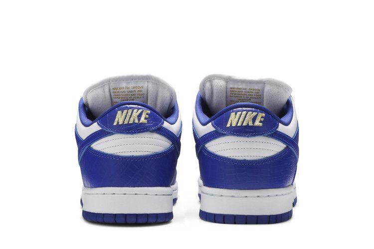 SB Dunk Low Supreme Stars Hyper Royal (2021) - DH3228-100