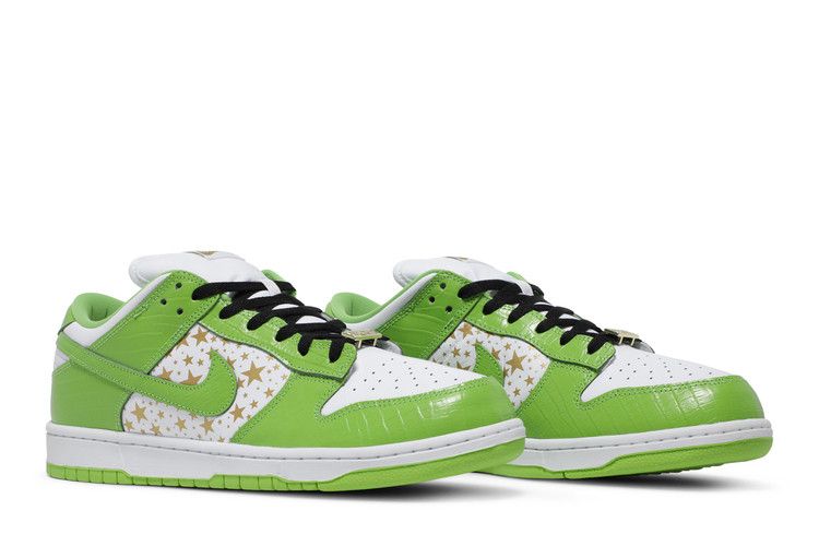 SB Dunk Low Supreme Stars Mean Green (2021) - DH3228-101