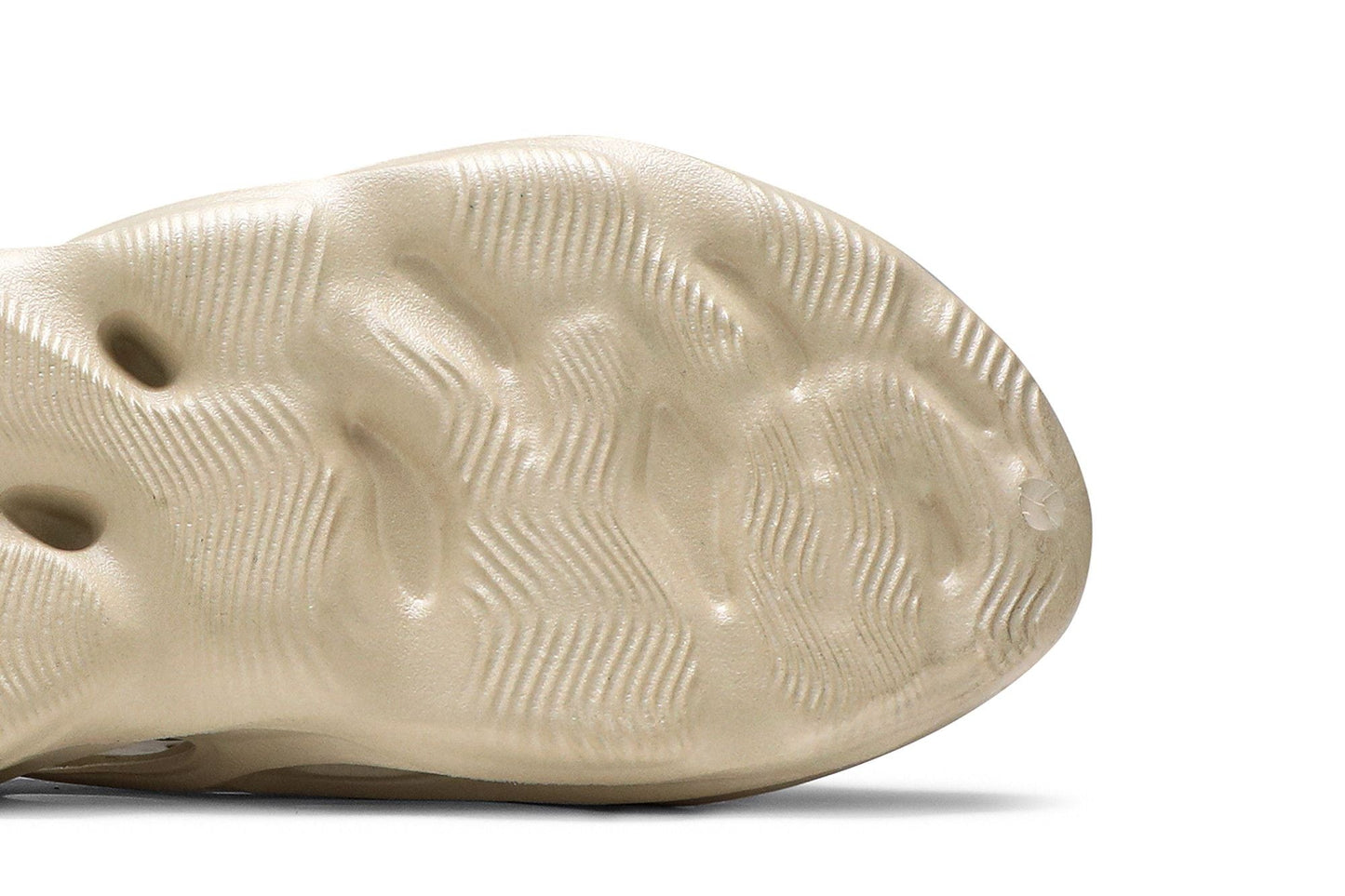 Adidas Yeezy Foam RNNR Sand