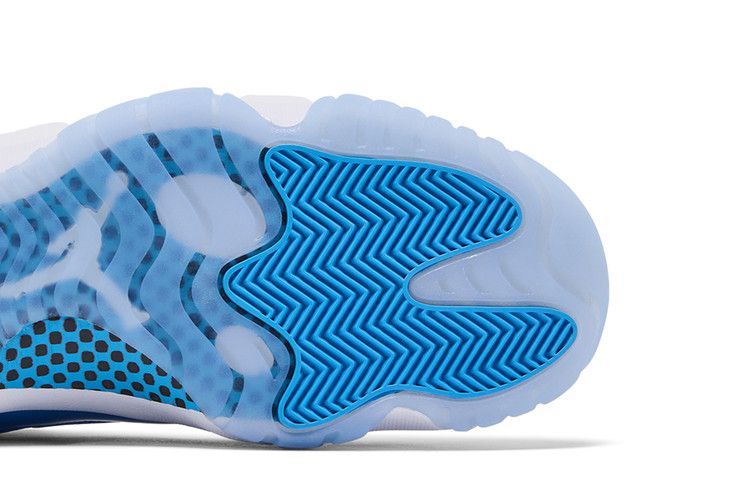 Air Jordan 11 Retro Low University Blue (2026)