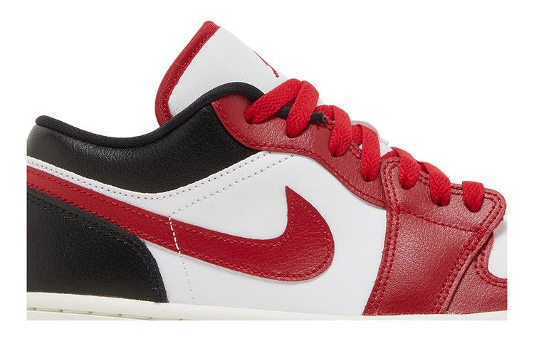Air Jordan 1 Low Reverse Black Toe