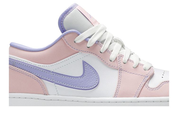 Air Jordan 1 Low SE Arctic Punch