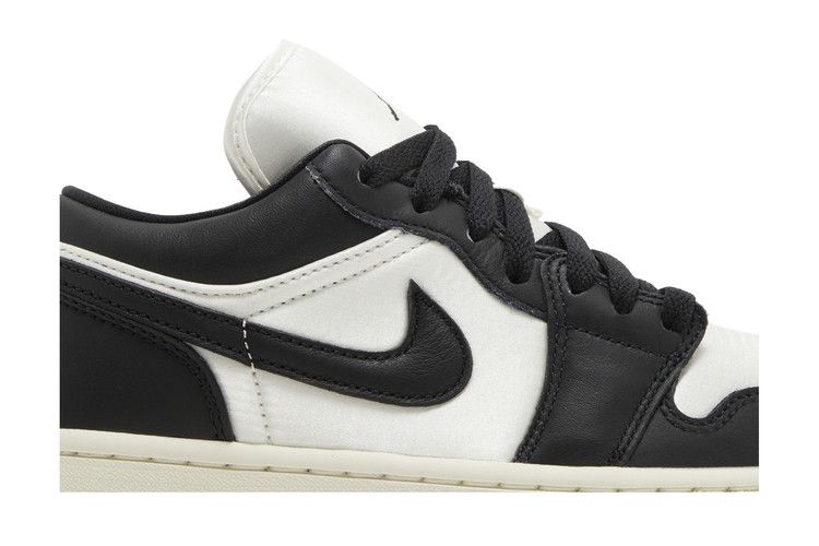 Air Jordan 1 Low SE Vintage Panda