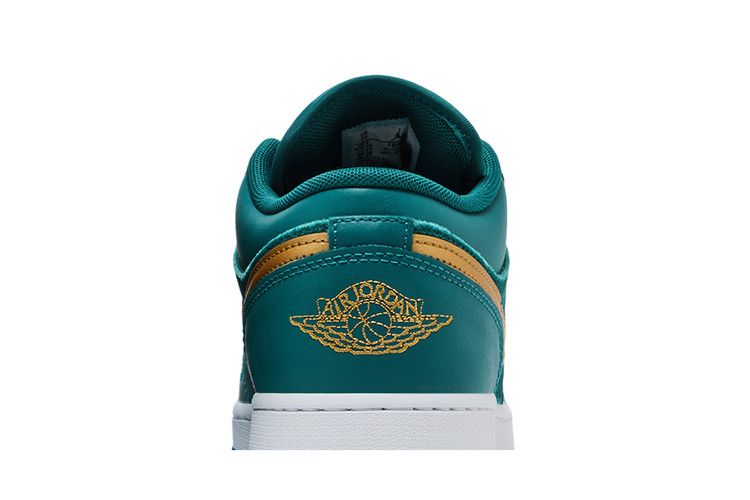 Air Jordan 1 Low Velvet Geode Teal
