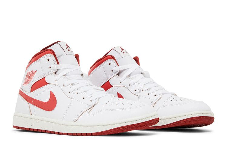 Air Jordan 1 Mid Dune Red