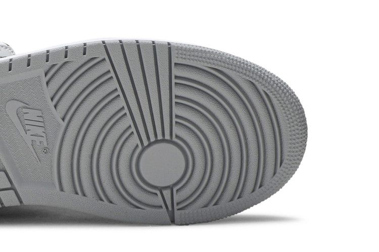 Air Jordan 1 Mid Light Smoke Grey