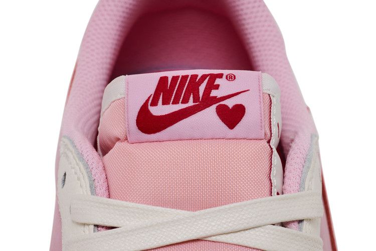 Air Jordan 1 Retro Low OG SP Travis Scott Sail Tropical Pink - IQ7604-101