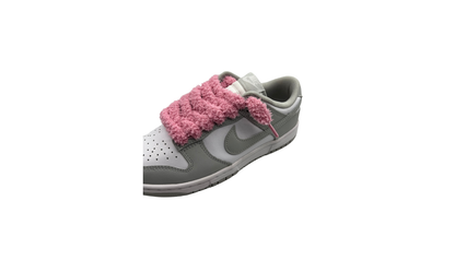 Paire de lacets fluffy large rose foncé - PLFLRF