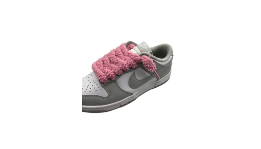Paire de lacets fluffy large rose foncé - PLFLRF