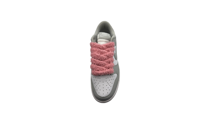 Paire de lacets fluffy large rose foncé - PLFLRF