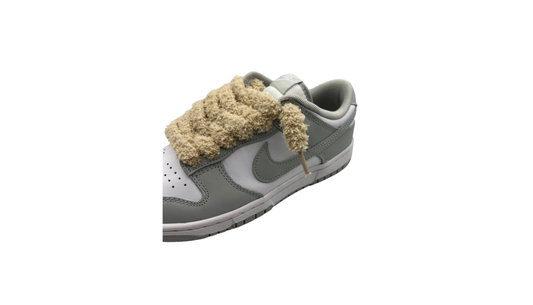 Paire de lacets fluffy large marron clair - PLFLMC