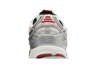 New Balance 1906R Silver Classic Crimson