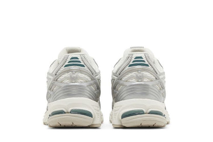 New Balance 1906R Silver Metallic Cream
