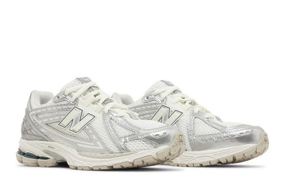 New Balance 1906R Silver Metallic Cream