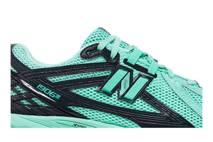 New Balance 1906R Size? Green Black