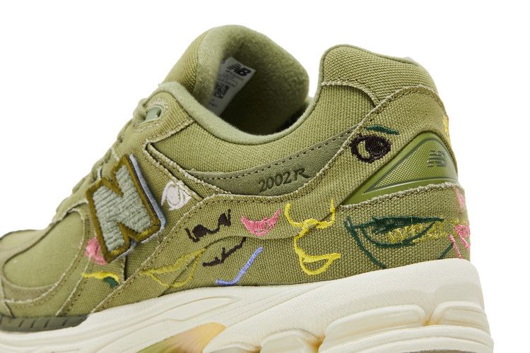 New Balance 2002R Bryant Giles Olive Green