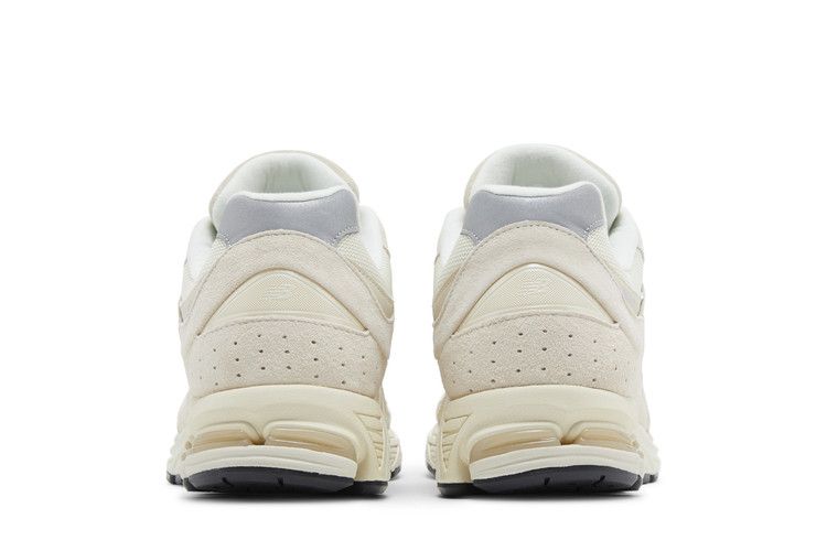 New Balance 2002R Calm Taupe
