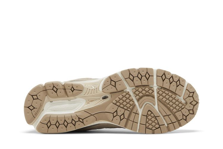 New Balance 2002R Driftwood Sandstone