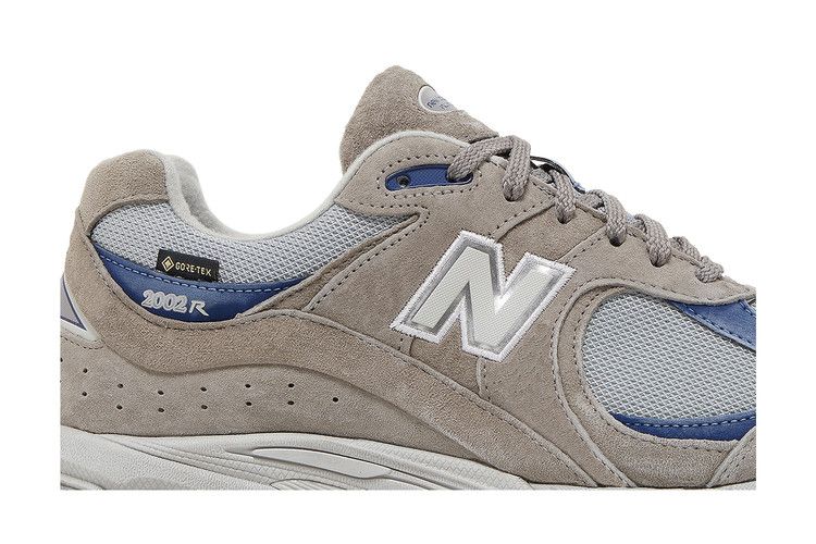 New Balance 2002R Gore-Tex Light Grey
